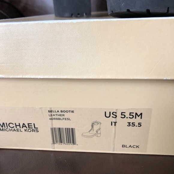 Michael Kors Black Leather Bella Ruffle Boot 5.5 - Picture 3 of 4